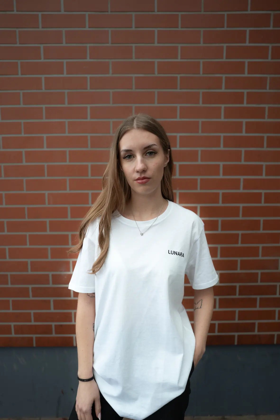 Lunara white t-shirt women